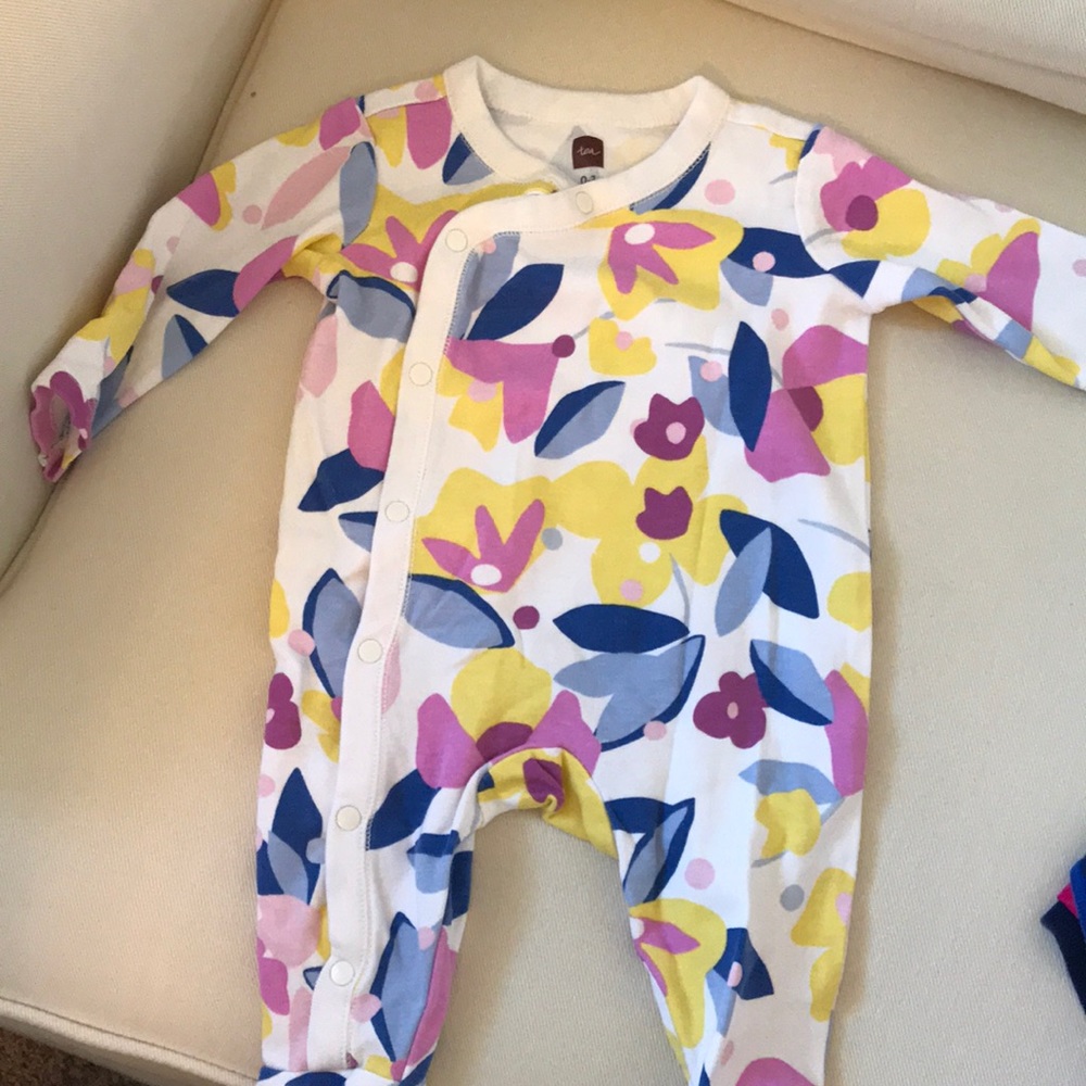 Tea Footed Romper - Picture 1 of 2